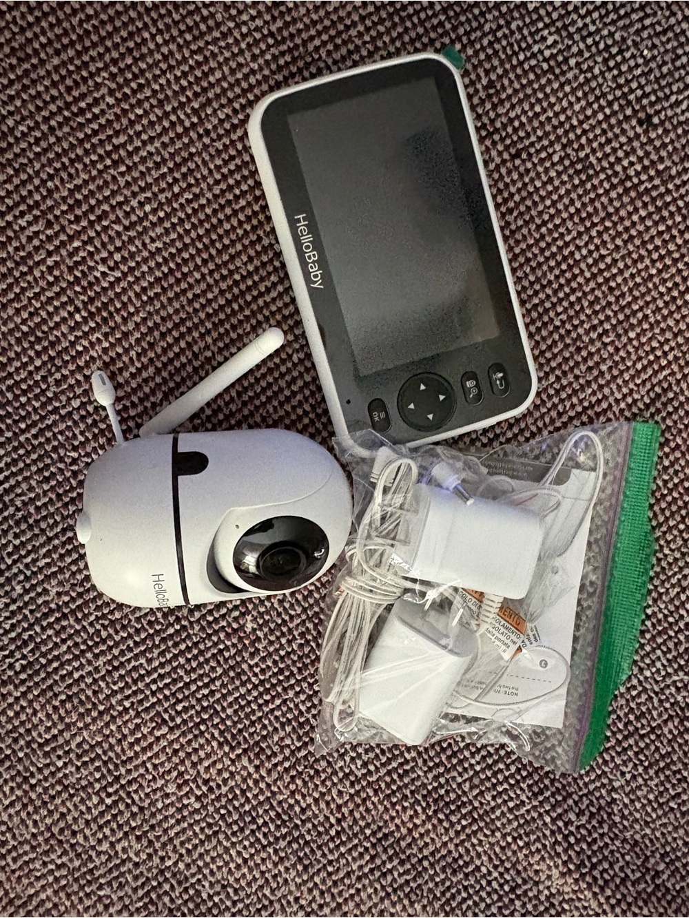 White Wireless Video Baby Monitor with Parent Display